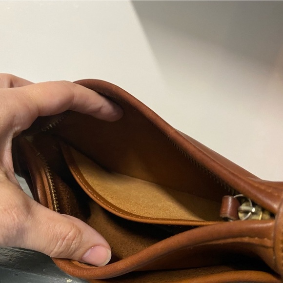 Coach British Tan Wendie Leather Crossbody Bag 9031 - Picture 7 of 15